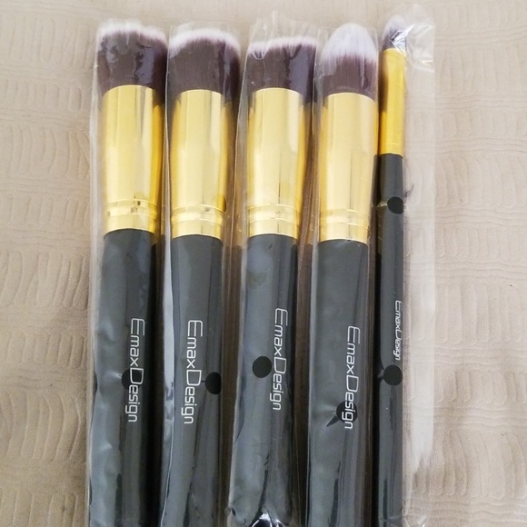 Other - Makeup Brush Set